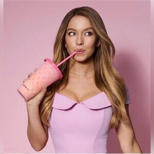 (5) Color Changing Sydney Sweeney x Baskin-Robbins 20 oz Gummi Bear Cup-NWT 🩷🥤🐻💜